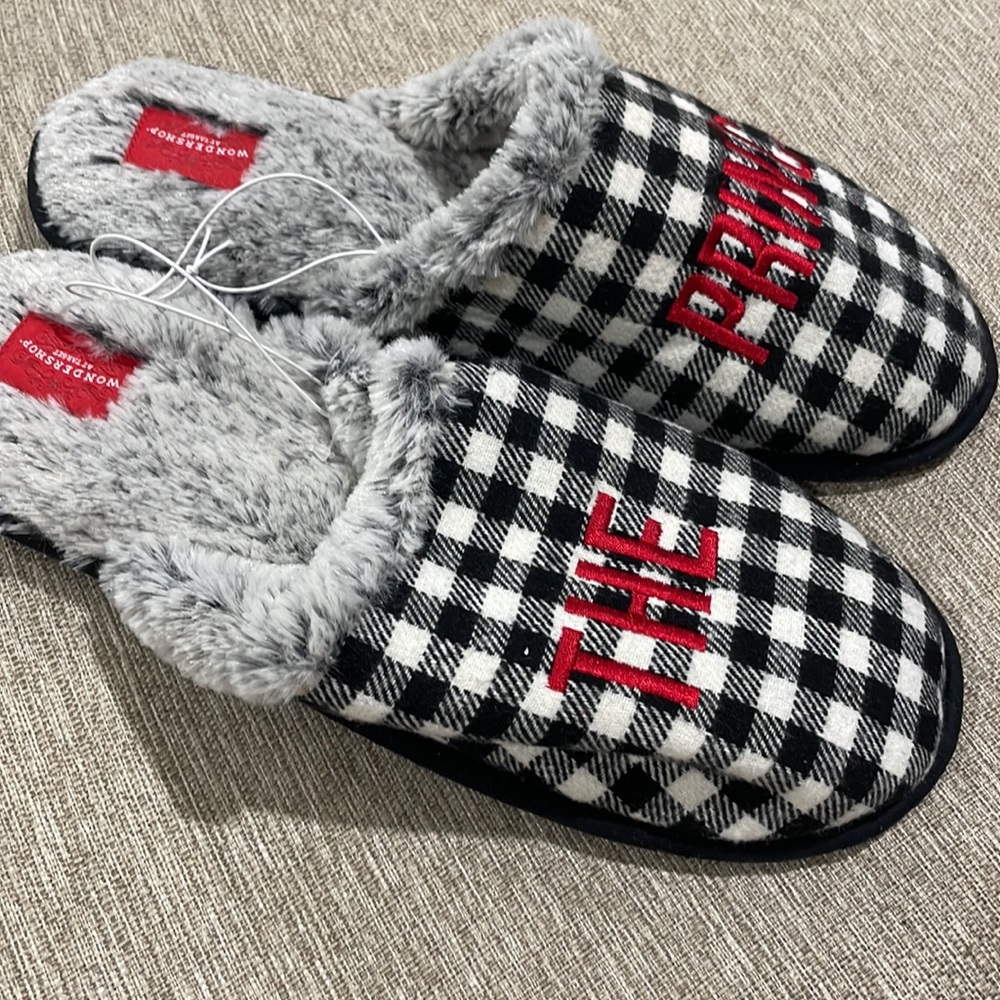 Target Wonder shop new slippers men the prince - Picture 2 of 3